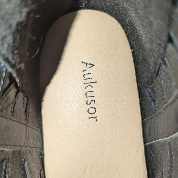 Navy booties - Picture 7 of 7